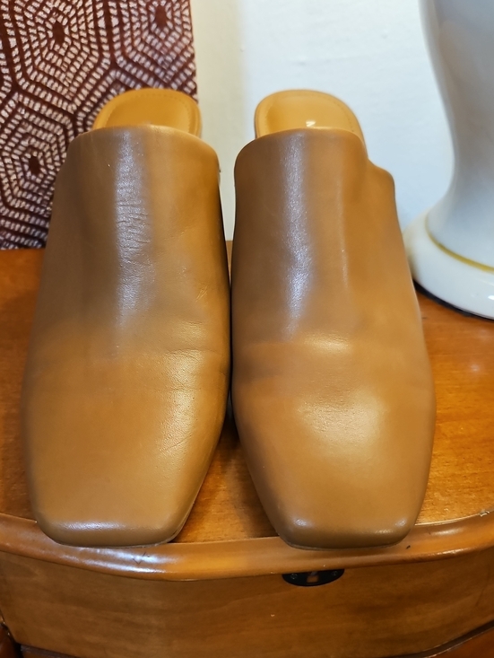 Marc Fisher Shoes - Mark Fisher Leather Block Heeled  Mules  9M EUC/Caramel Colour